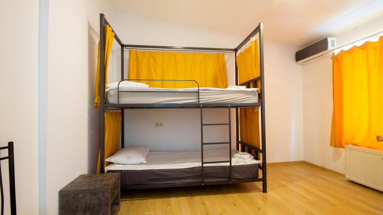 4 Bedroom Apartment On Liberty Square Tbilisi ภายนอก รูปภาพ